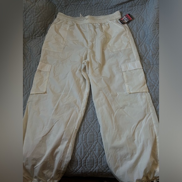 DSG Dicks Sporting Goods, twitch & Allison white nylon cargo pants - Picture 3 of 5